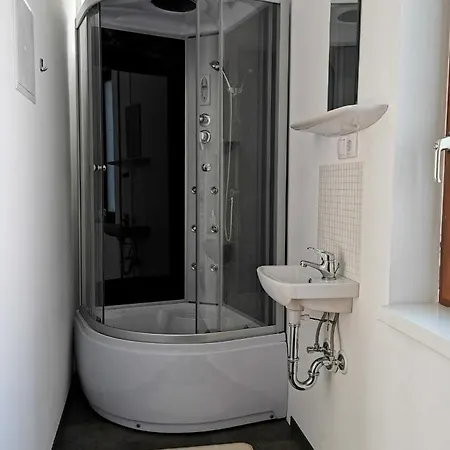 Lizi Apartman * Harkány